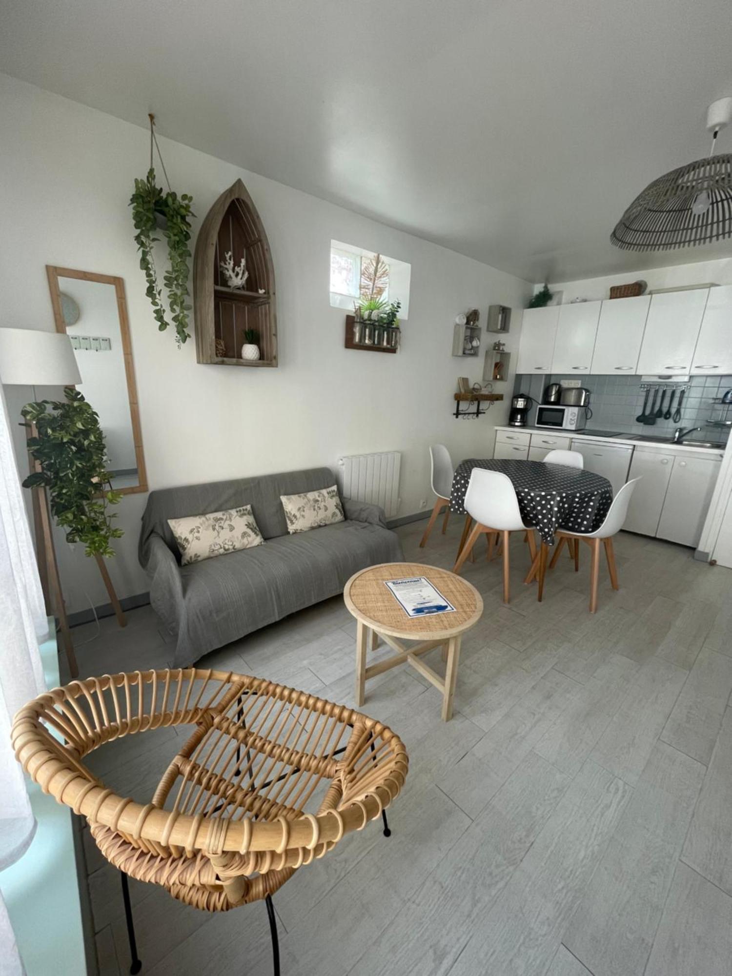 Houlgate Souplex 50M Plage Et Commerces Εξωτερικό φωτογραφία