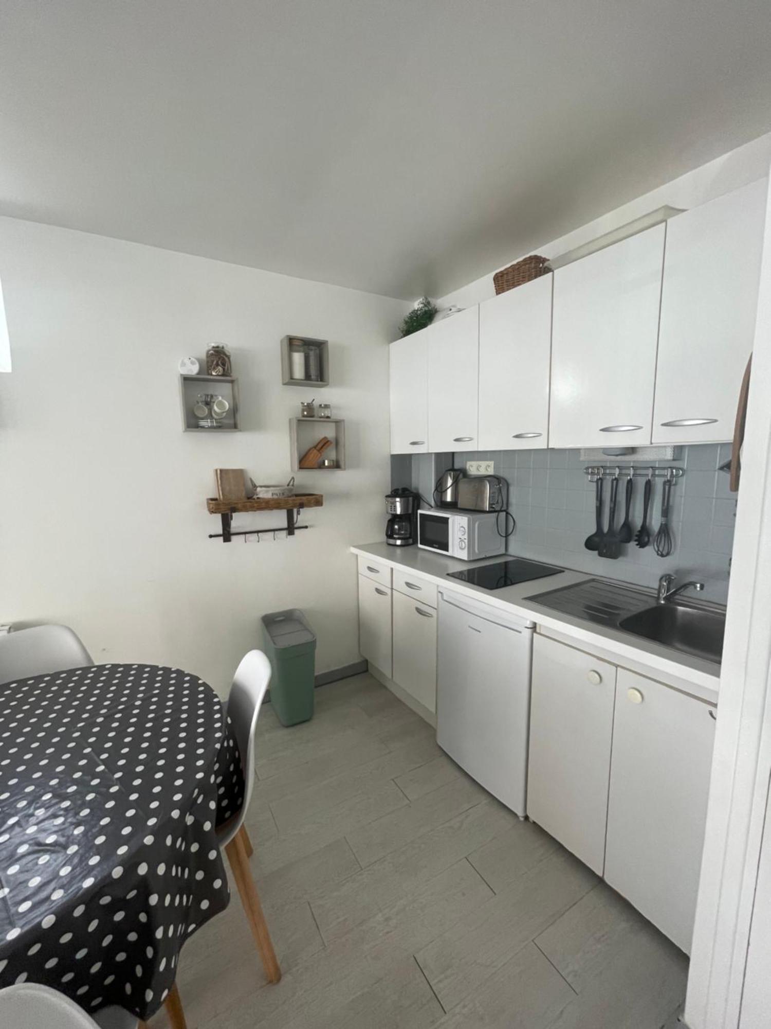 Houlgate Souplex 50M Plage Et Commerces Εξωτερικό φωτογραφία